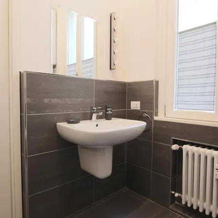La Torre - By Myhomeincomo Apartment *