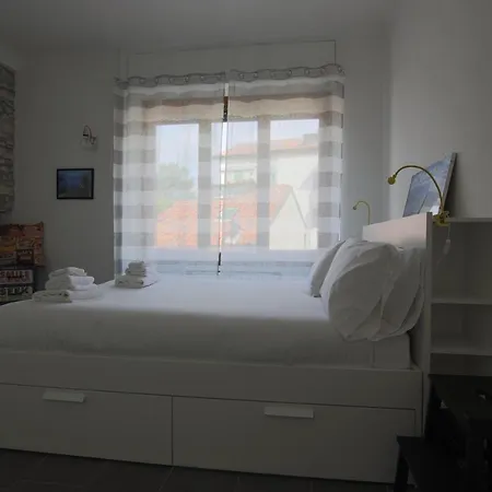 La Torre - By Myhomeincomo Apartment Como