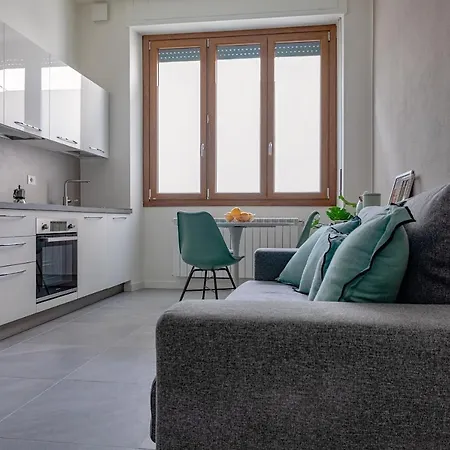 Apartment La Torre - By Myhomeincomo Como