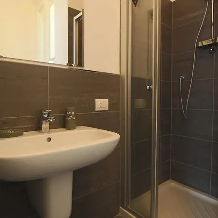 La Torre - By Myhomeincomo Apartmán *